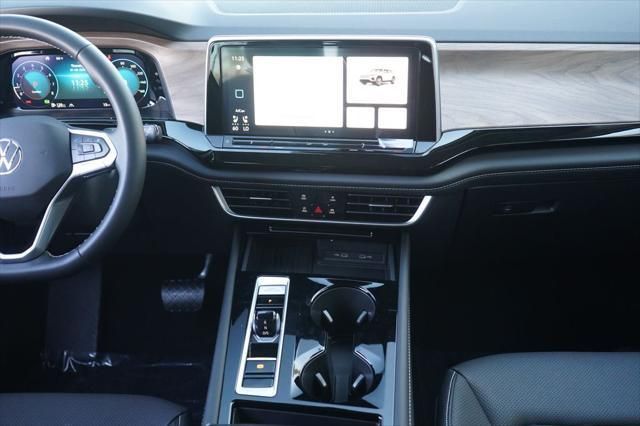 Thumbnail: 2026 Volkswagen Atlas - 10