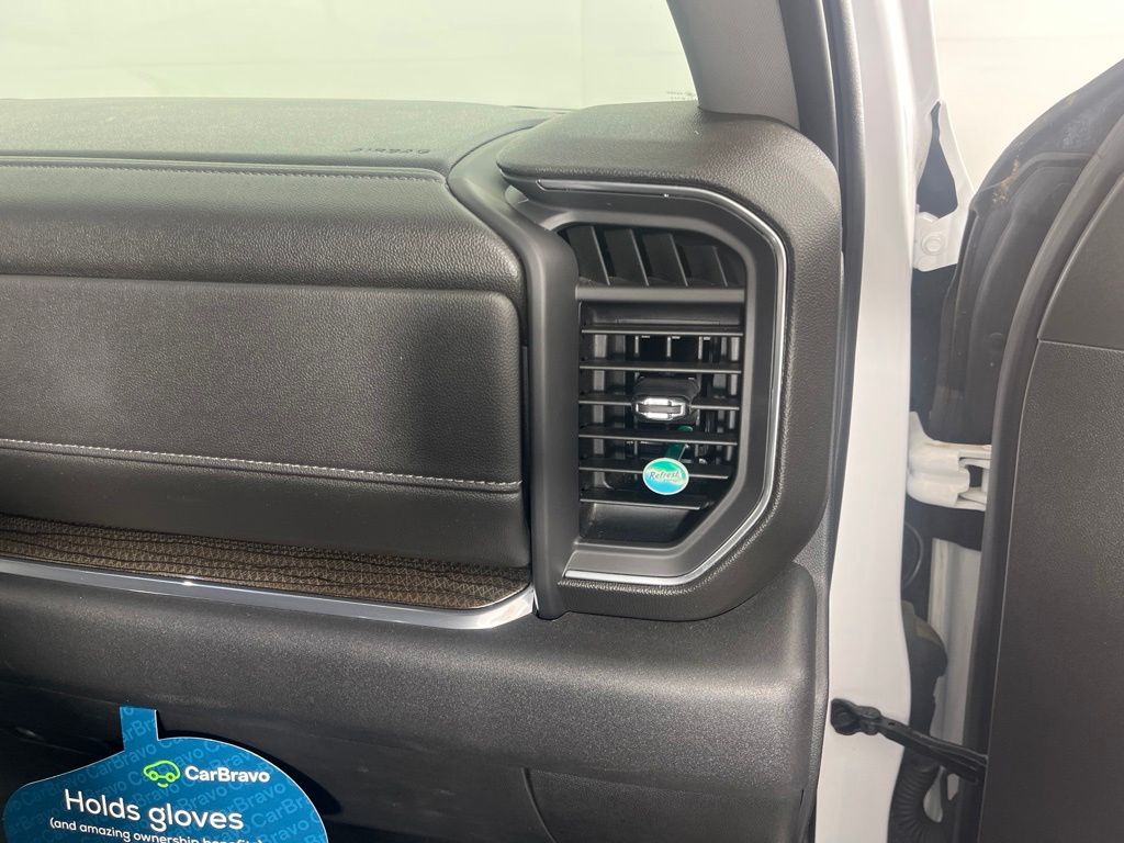 Thumbnail: 2023 Chevrolet Silverado 1500 - 16