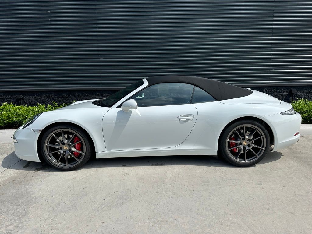 2013 Porsche 911 Carrera S 2