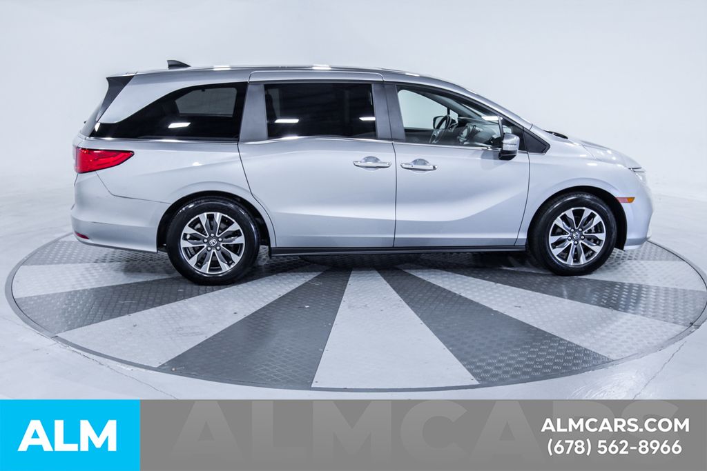 Used 2024 Blue Honda EX-L image 11