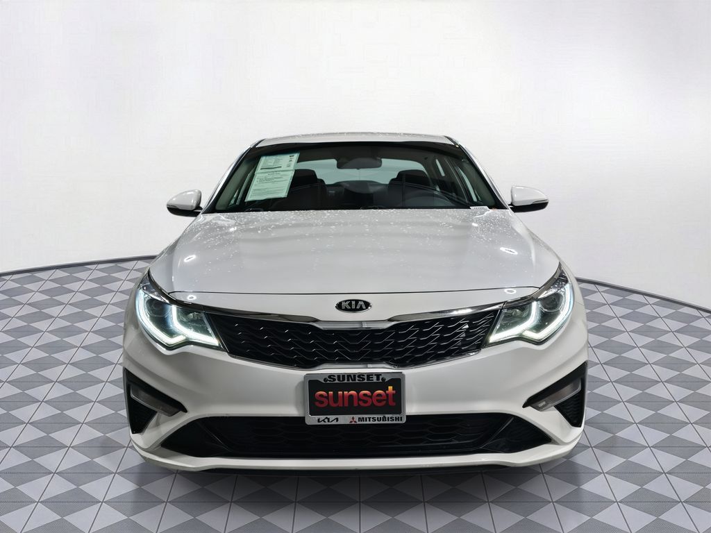 Used 2020 White Kia LX image 2