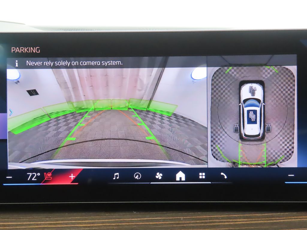 Thumbnail: 2026 BMW X5 - 15