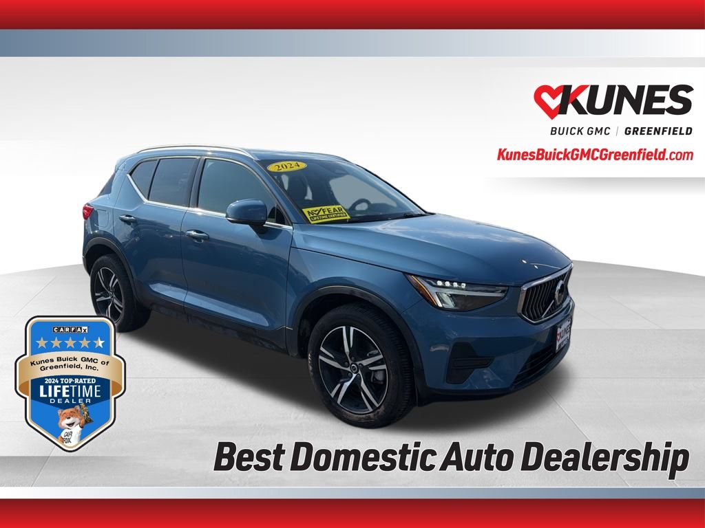 Blue 2024 Volvo XC40 SUV / Crossover Automatic