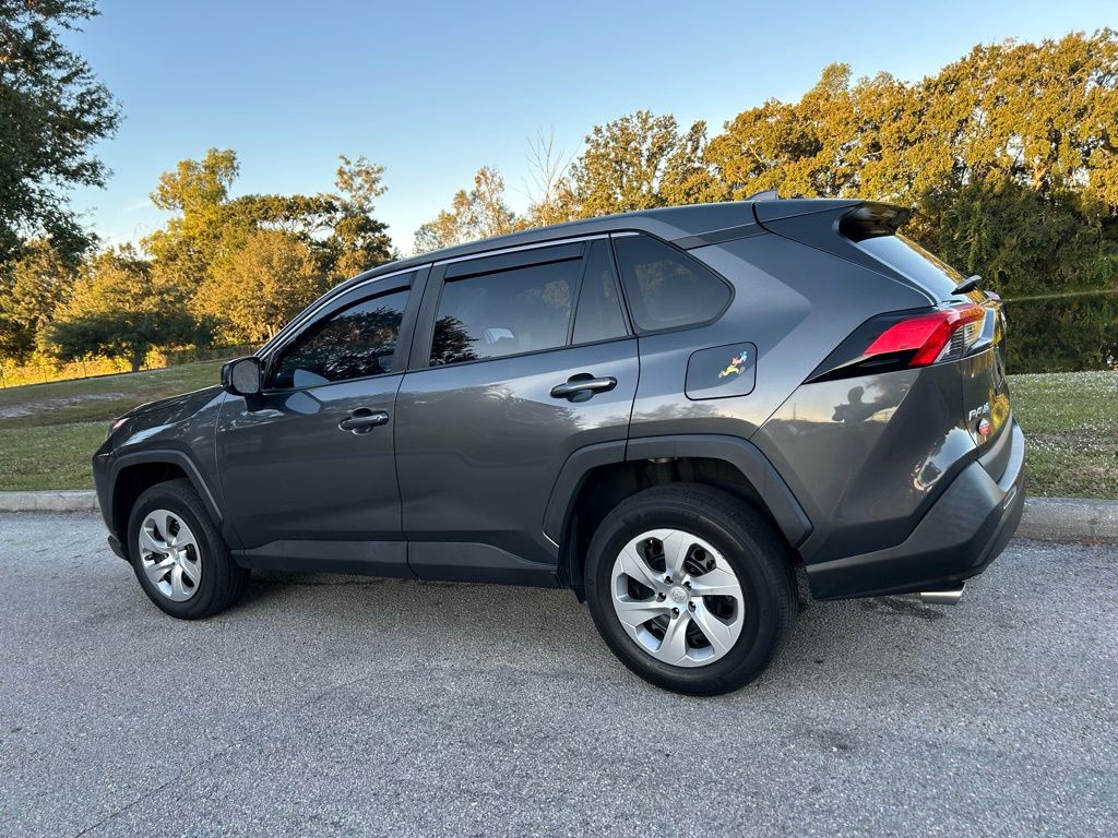 Thumbnail: 2022 Toyota RAV4 - 3