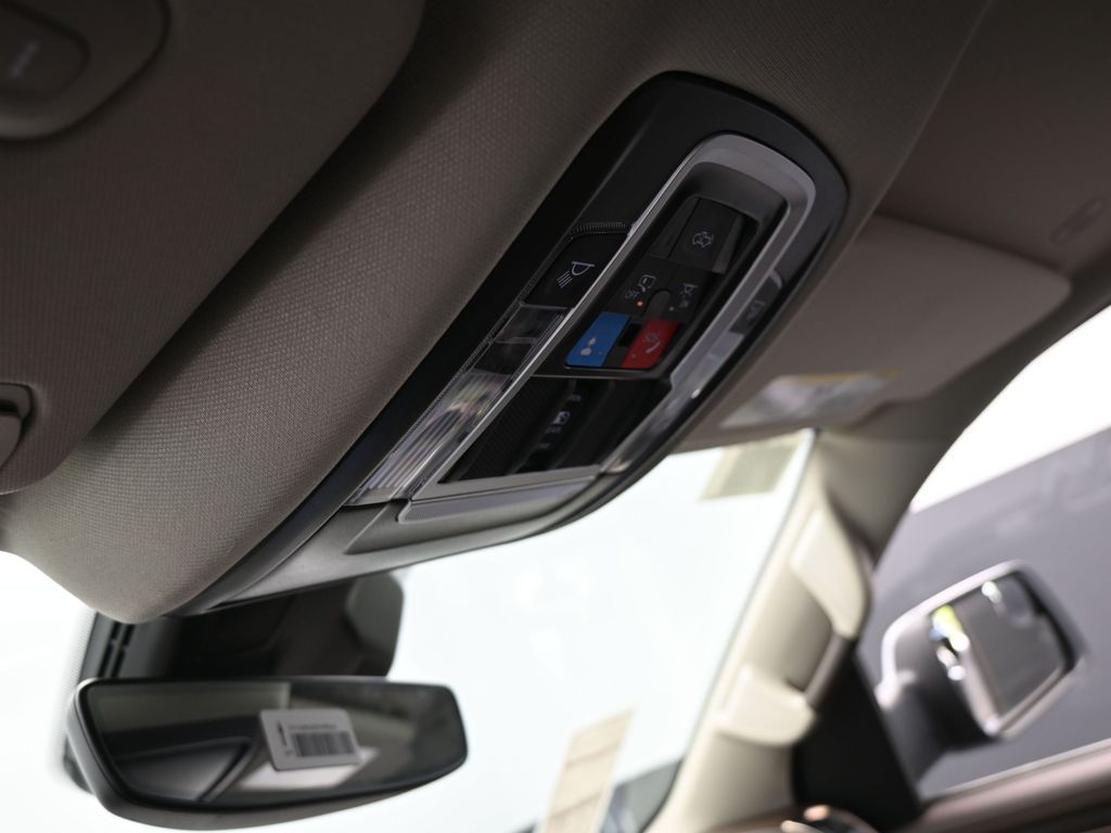 Used 2025 Diamond Black Crystal Pearlcoat Ram Limited image 27