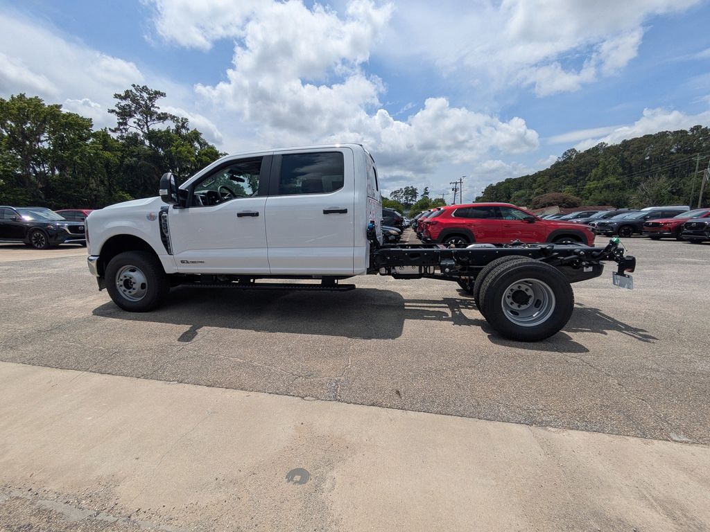 2026 Ford F-350 Chassis XL