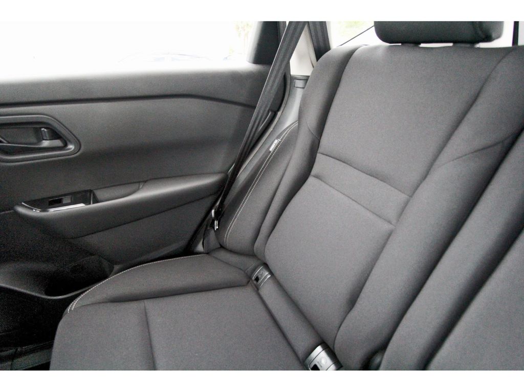 2026 Nissan Rogue S - 10