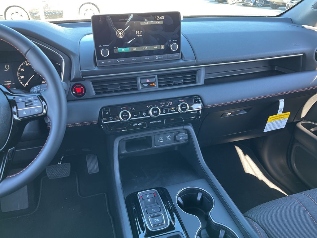 Thumbnail: 2025 Honda Pilot - 9