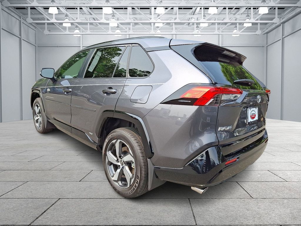 2025 Toyota RAV4 SE 6