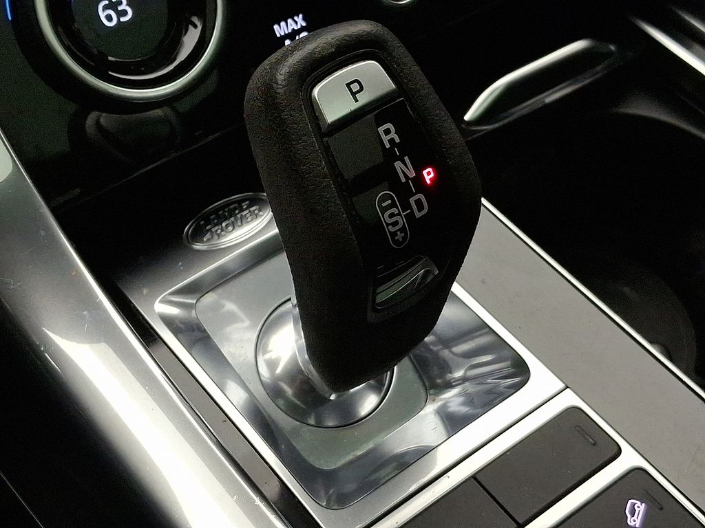 Thumbnail: 2021 Land Rover Range Rover Sport - 16