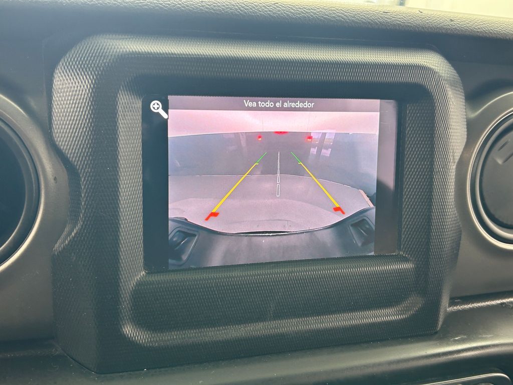 Used 2022 Granite Crystal Metallic Clearcoat Jeep Sport image 11