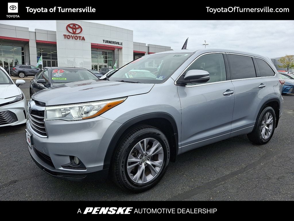 2015 Toyota Highlander Plus -
                  Turnersville, NJ