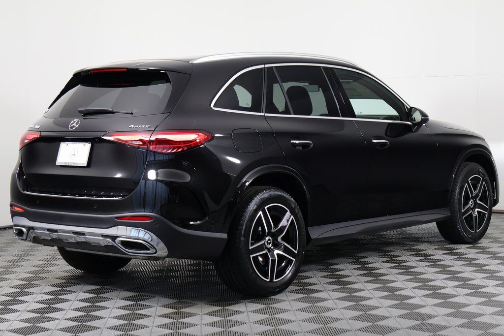 Thumbnail: 2026 Mercedes-Benz GLC - 2