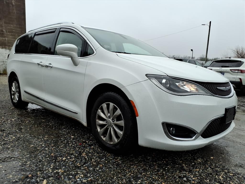 2018 Chrysler Pacifica Touring L FWD