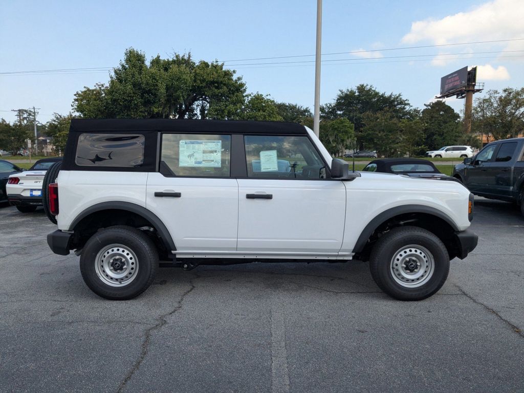 2025 Ford Bronco 