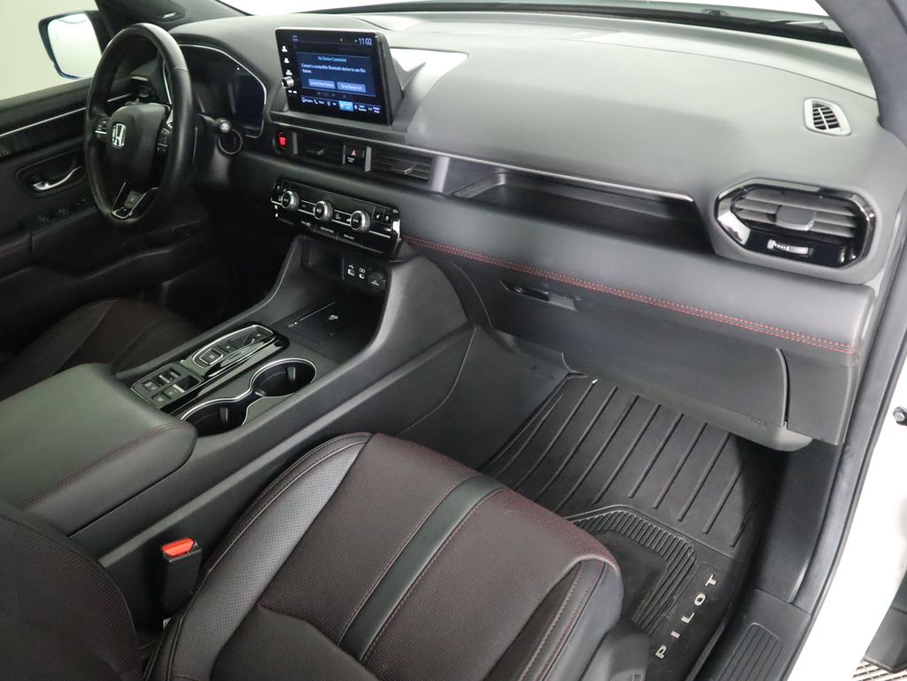 Thumbnail: 2025 Honda Pilot - 17