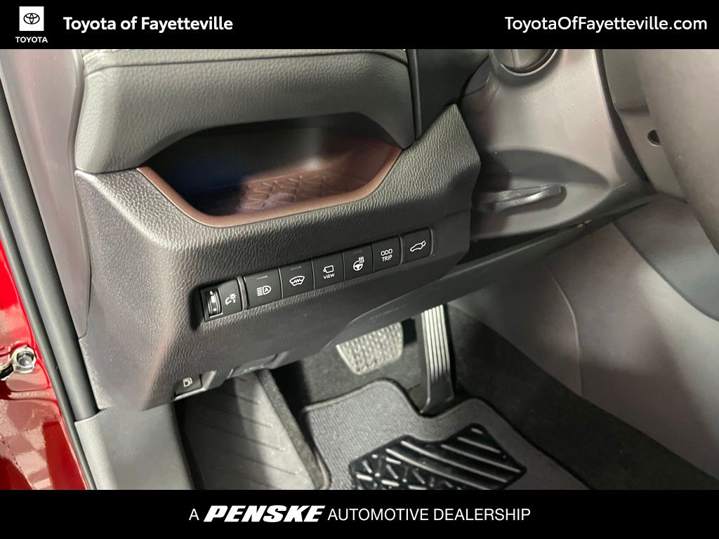 Thumbnail: 2025 Toyota RAV4 - 25