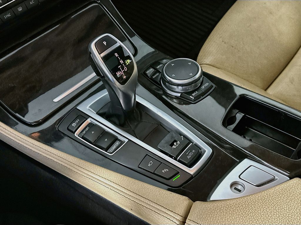 BMW5 Series16