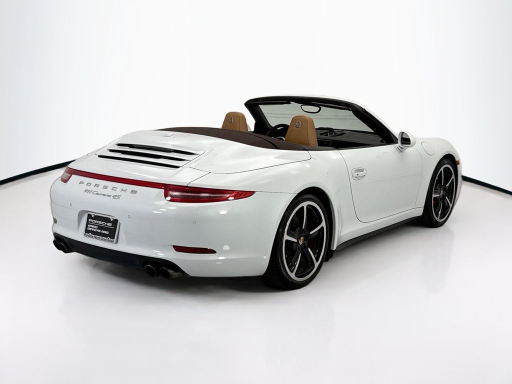 Thumbnail: 2015 Porsche 911 - 7