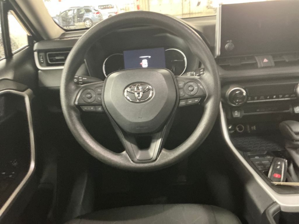 Certified Used 2025  Toyota XLE image 15