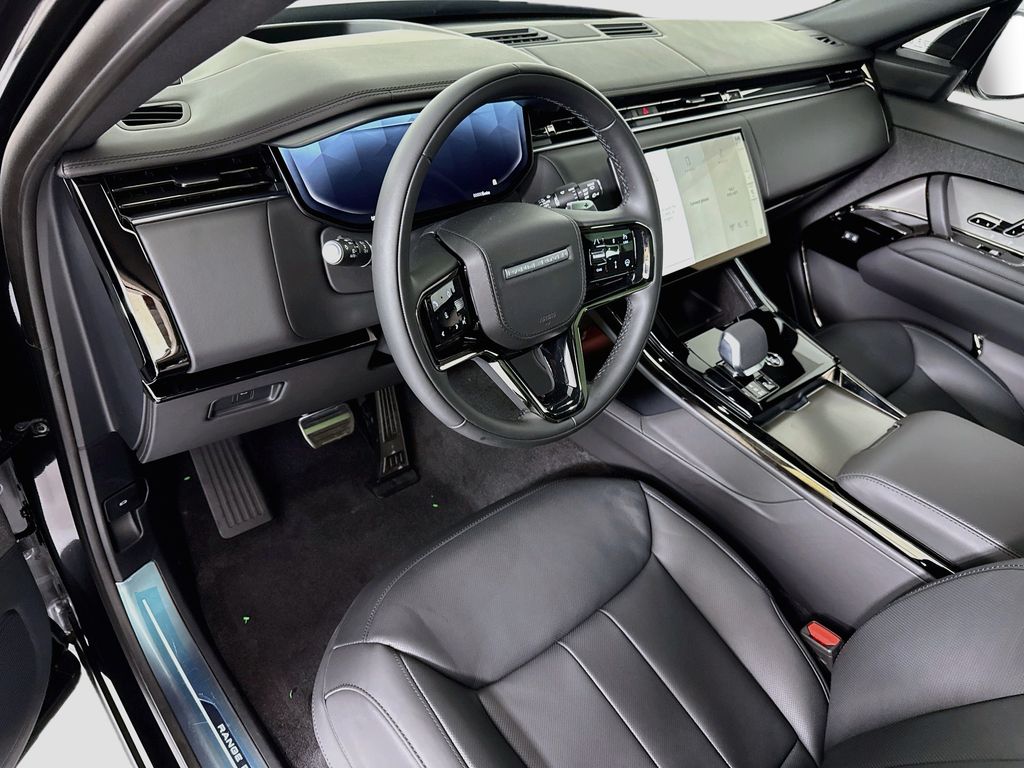Thumbnail: 2026 Land Rover Range Rover Sport - 10