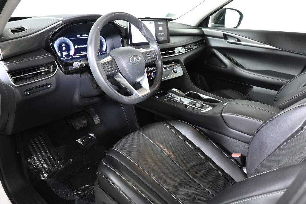 Thumbnail: 2023 INFINITI QX60 - 13