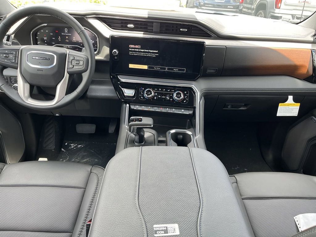 new 2024 GMC Sierra 1500 car, priced at $68,128