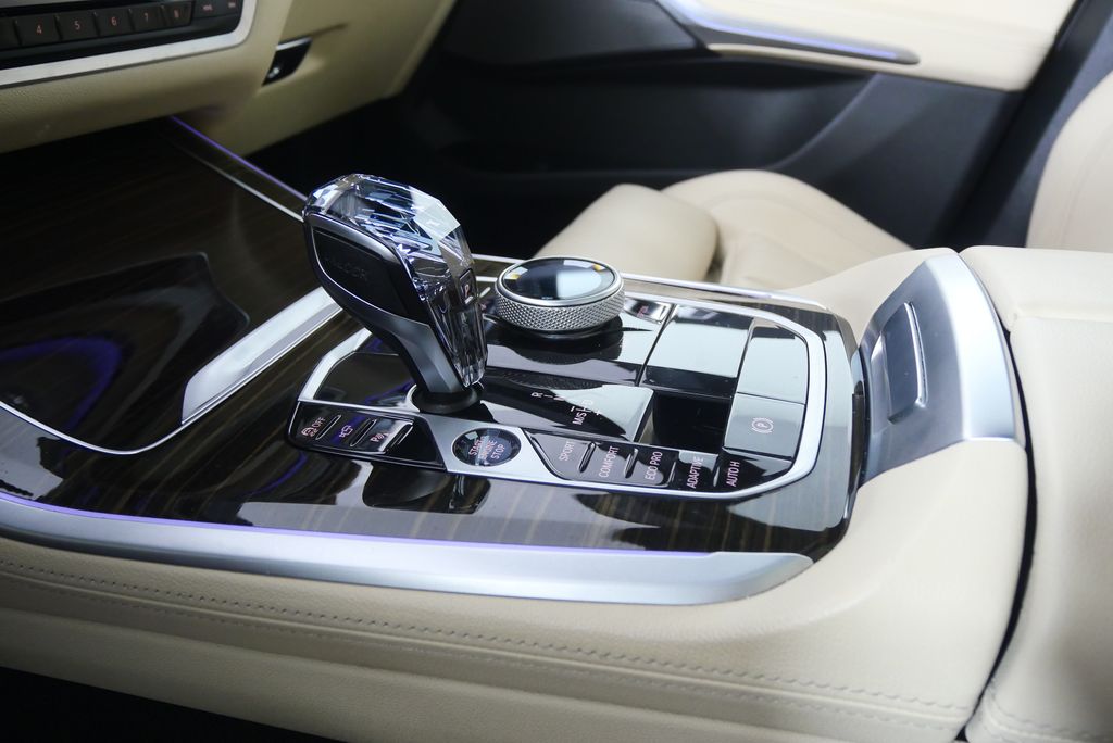 Thumbnail: 2021 BMW X5 - 25