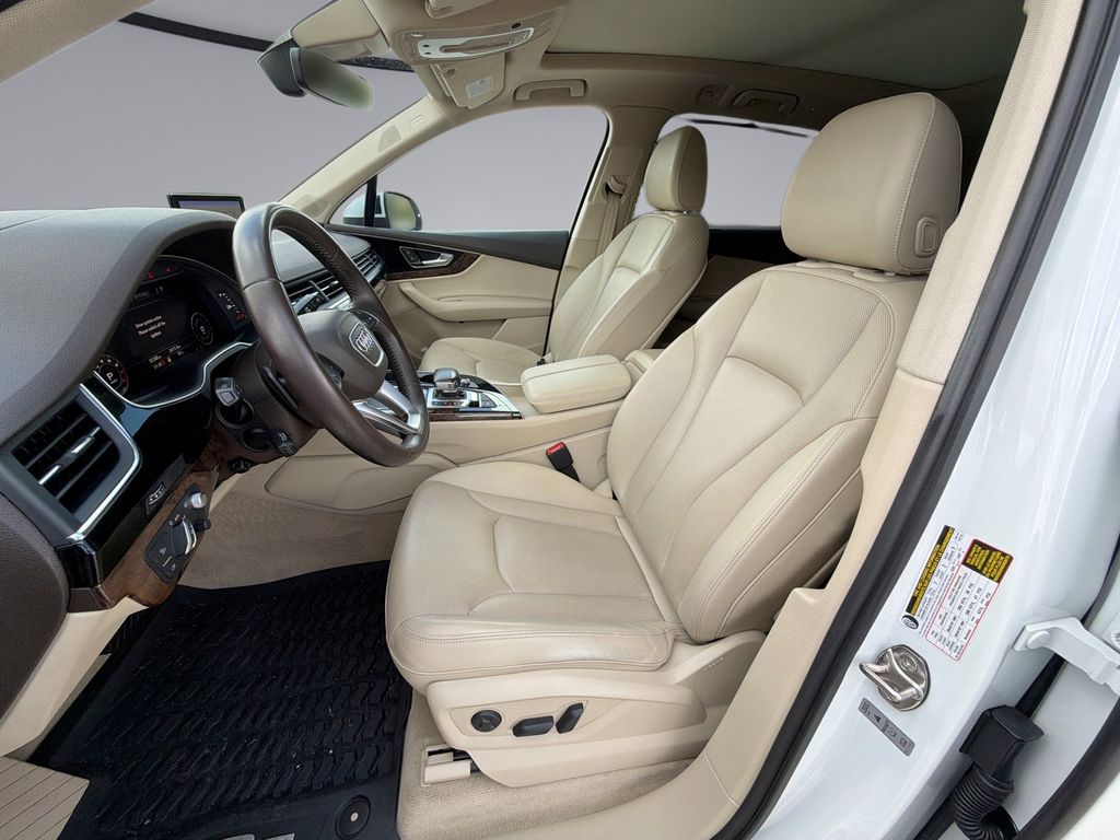 Thumbnail: 2019 Audi Q7 - 30