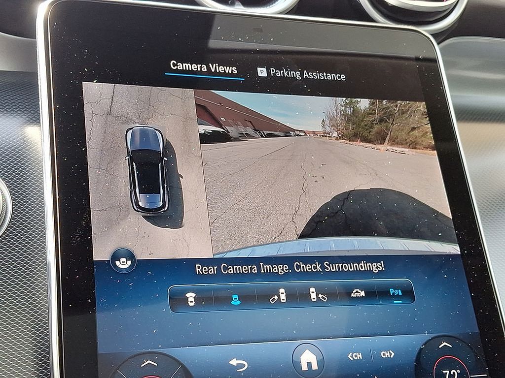 Thumbnail: 2025 Mercedes-Benz GLC - 15