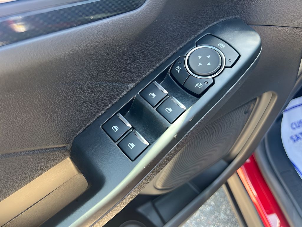 2025 Ford Escape Hybrid