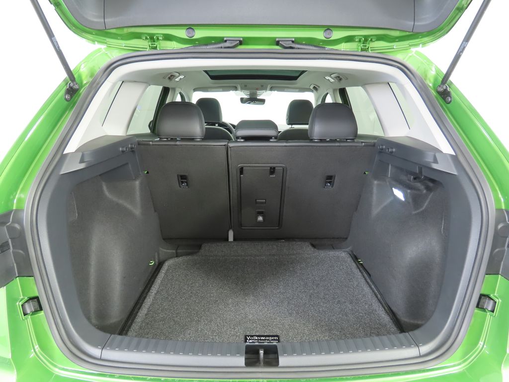 2025 Volkswagen Taos SE 29