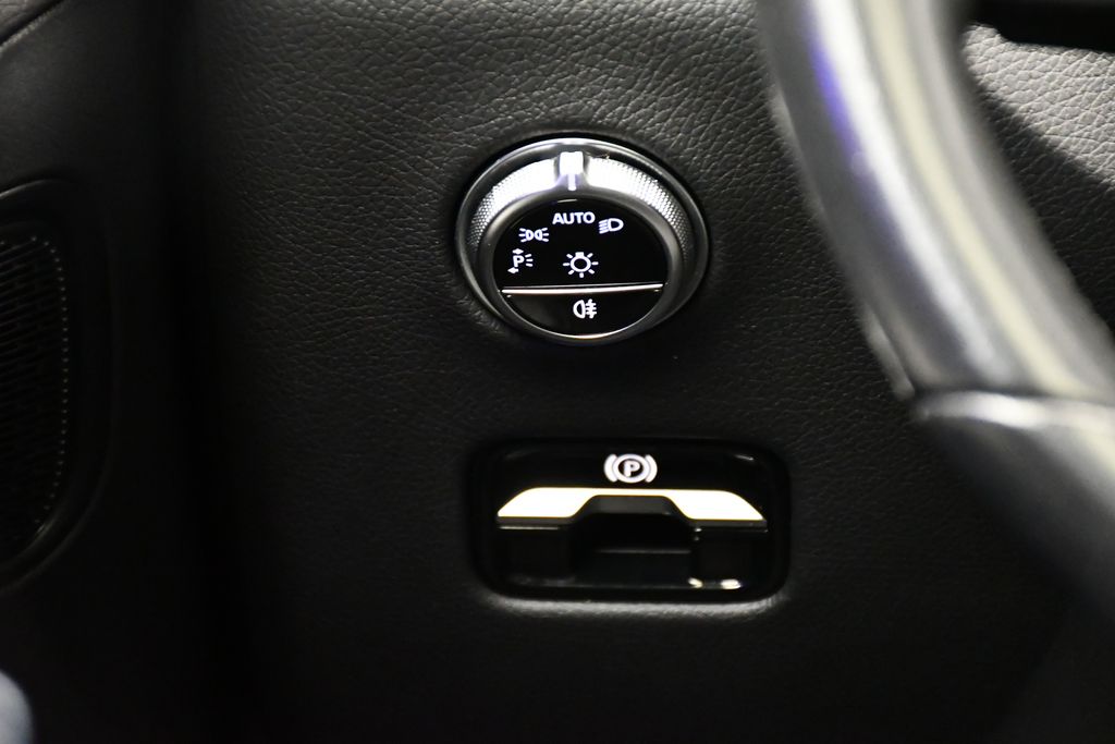 Thumbnail: 2024 Mercedes-Benz GLC - 21