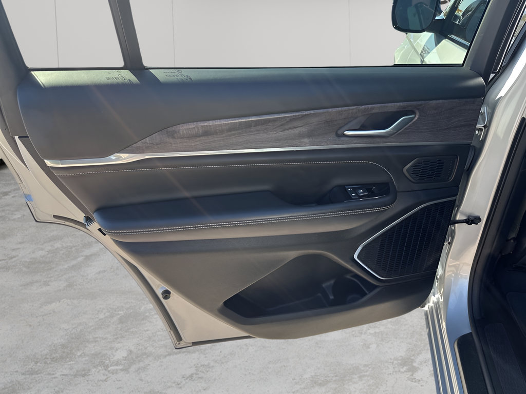 Used Car 2023 Jeep Grand Cherokee L  Overland For Sale Under $35,000 In Austin, Texas