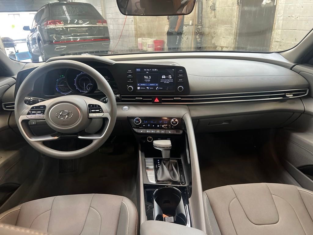 2021 Hyundai Elantra Hybrid Blue 13