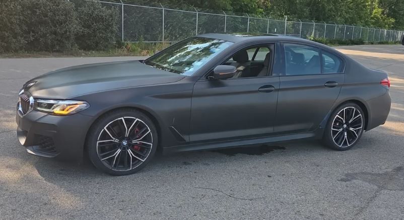 Phytonic Blue Metallic 2021 BMW 5 Series Sedan All-Wheel Drive 8-Speed Automatic