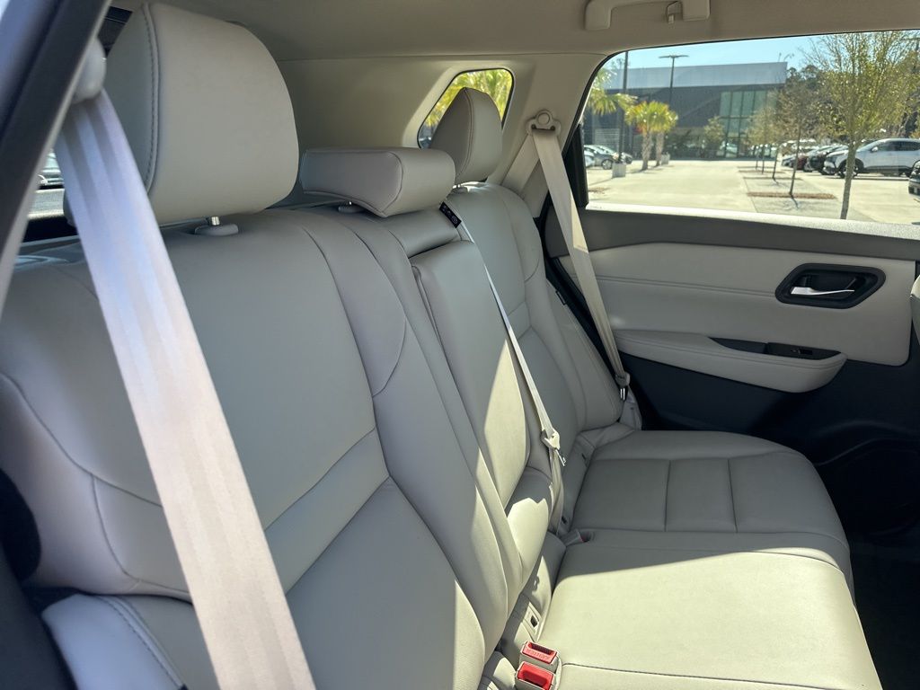 2024 Everest White Pearl Nissan Rogue SL FWD SUV