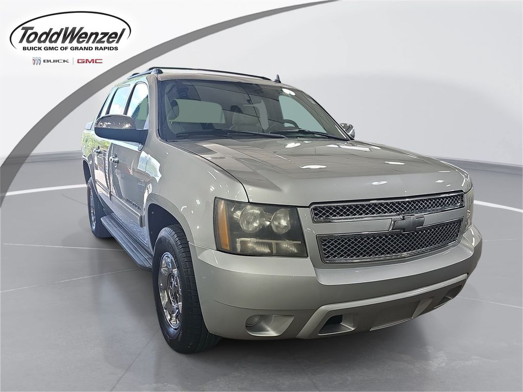 2011 Chevrolet Avalanche LS RWD