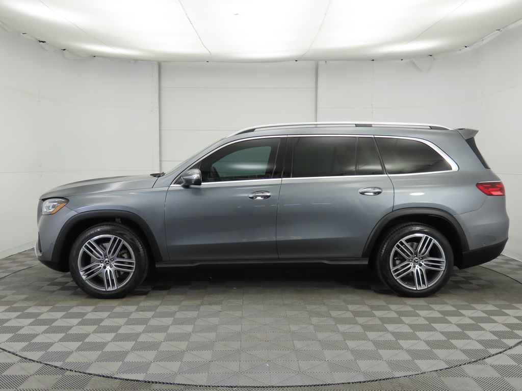 2024 Mercedes-Benz GLS 450 4MATIC 8