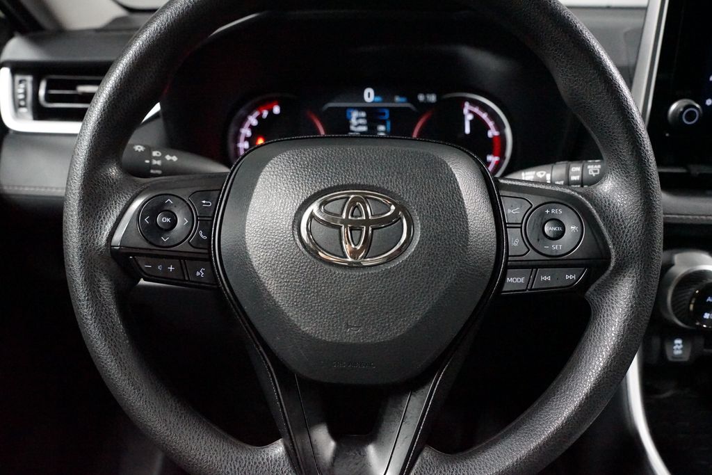 Thumbnail: 2025 Toyota RAV4 - 12