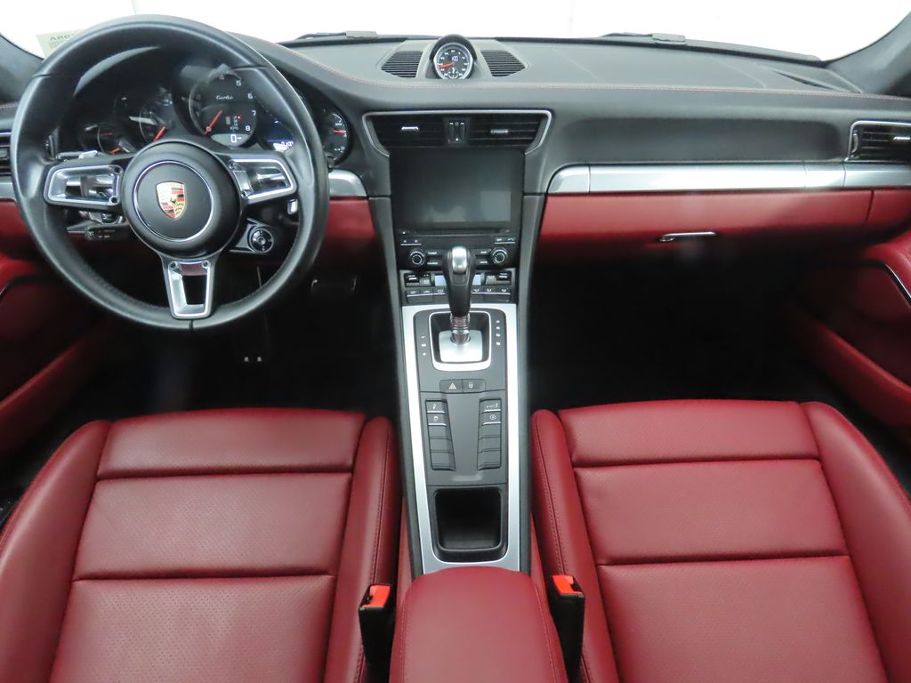 Thumbnail: 2018 Porsche 911 - 13