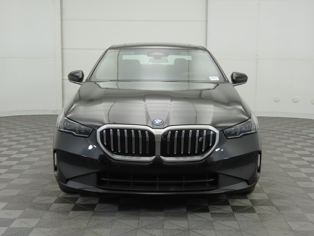 Thumbnail: 2025 BMW i5 - 2