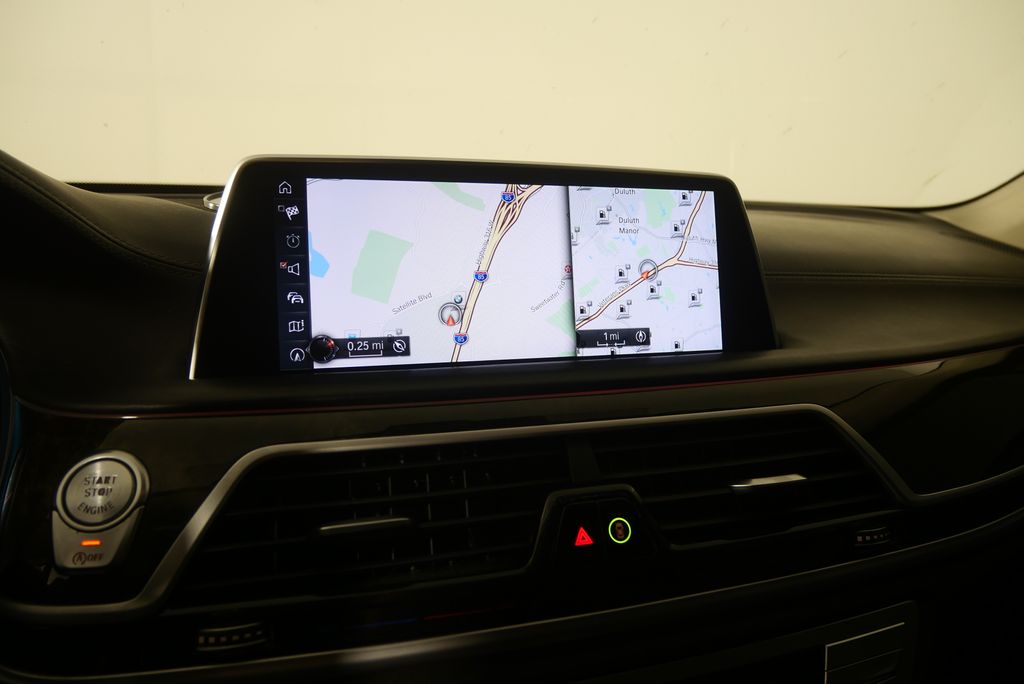 Thumbnail: 2017 BMW 7 Series - 22