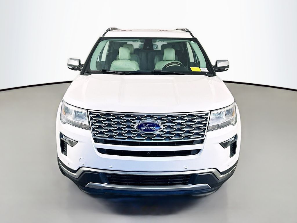 Used 2018 White Ford Platinum image 2