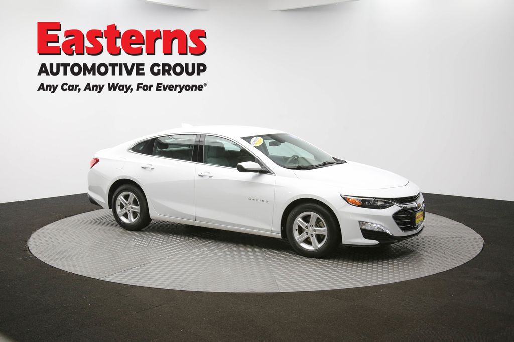 Used 2022 White Chevrolet LT image 44