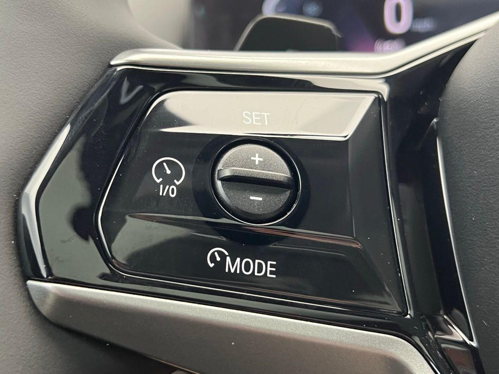 2025 BMW 5 Series 530i xDrive 19
