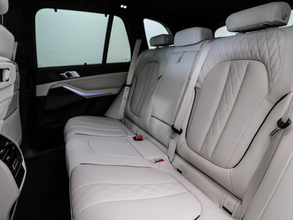 2026 BMW X5 xDrive50e 22