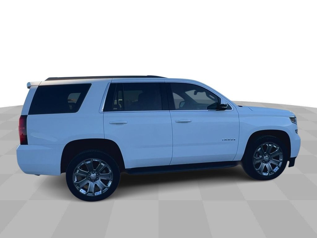 2017 Chevrolet Tahoe LS 9