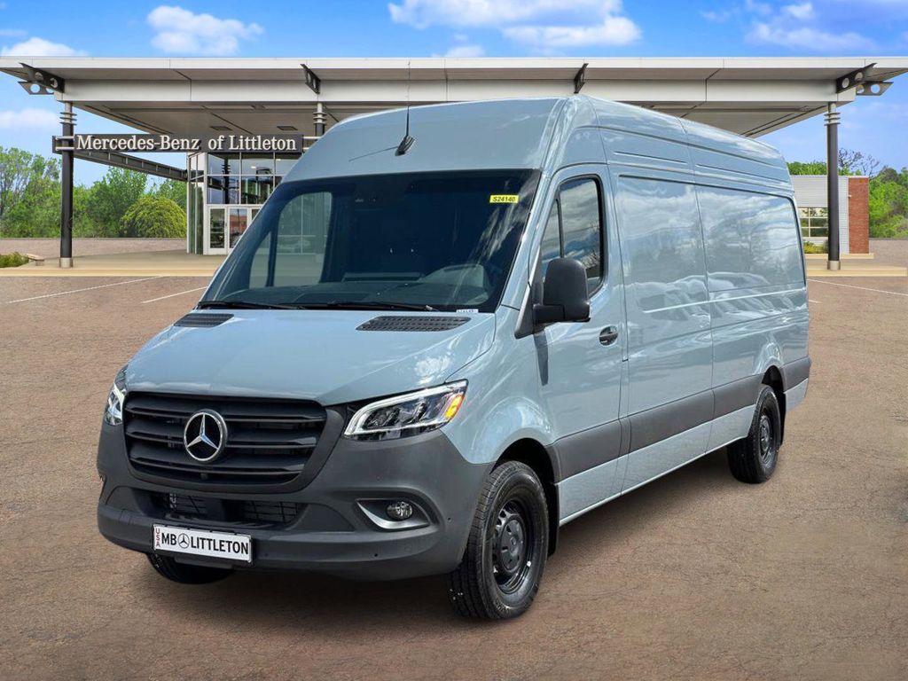 2024 Mercedes-Benz Sprinter 2500 Cargo 170 WB 1