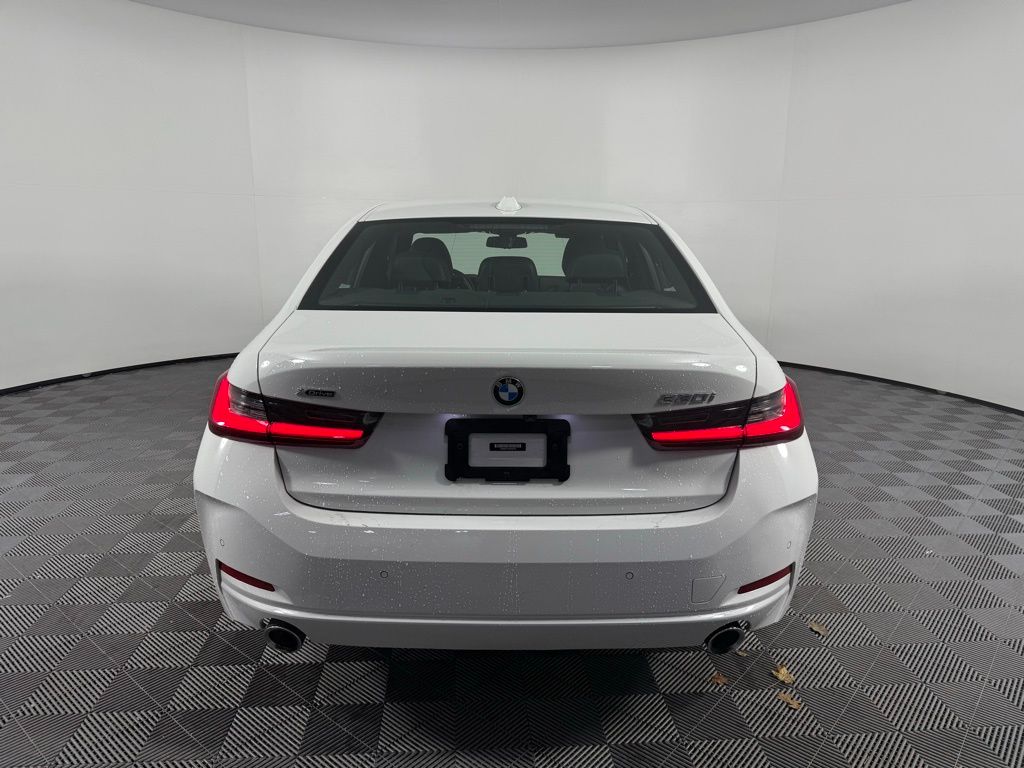 Thumbnail: 2023 BMW 3 Series - 5